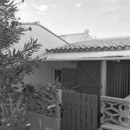 Maison Entre Mer Et Etang Le Barcares Exterior photo